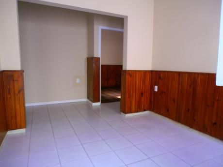 Ref 1894, Apto Tipo Casita En Gualeguay Y Luis A De Herrera