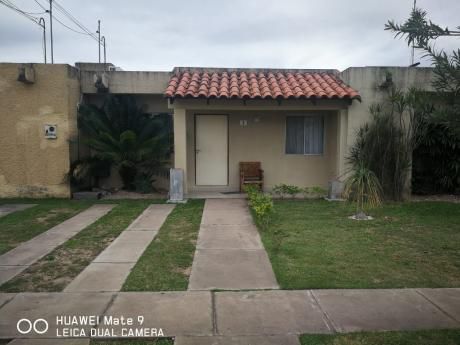 Inmobiliaria Ofrece: En Anticrético Casa En Condominio Zona Norte Km 9