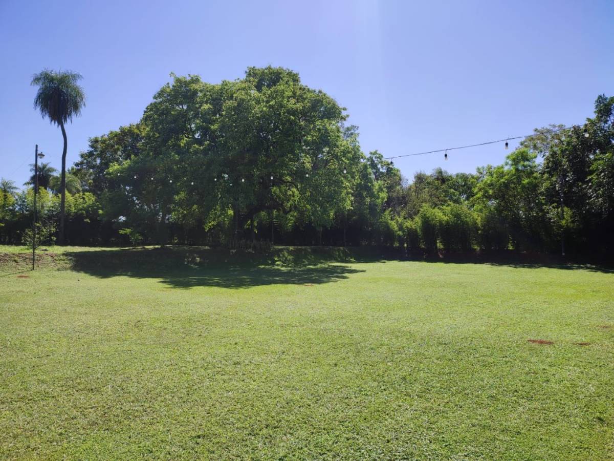 EN VENTA QUINTA PARA EVENTOS EN CAACUPE - CABAÑAS — foto 3