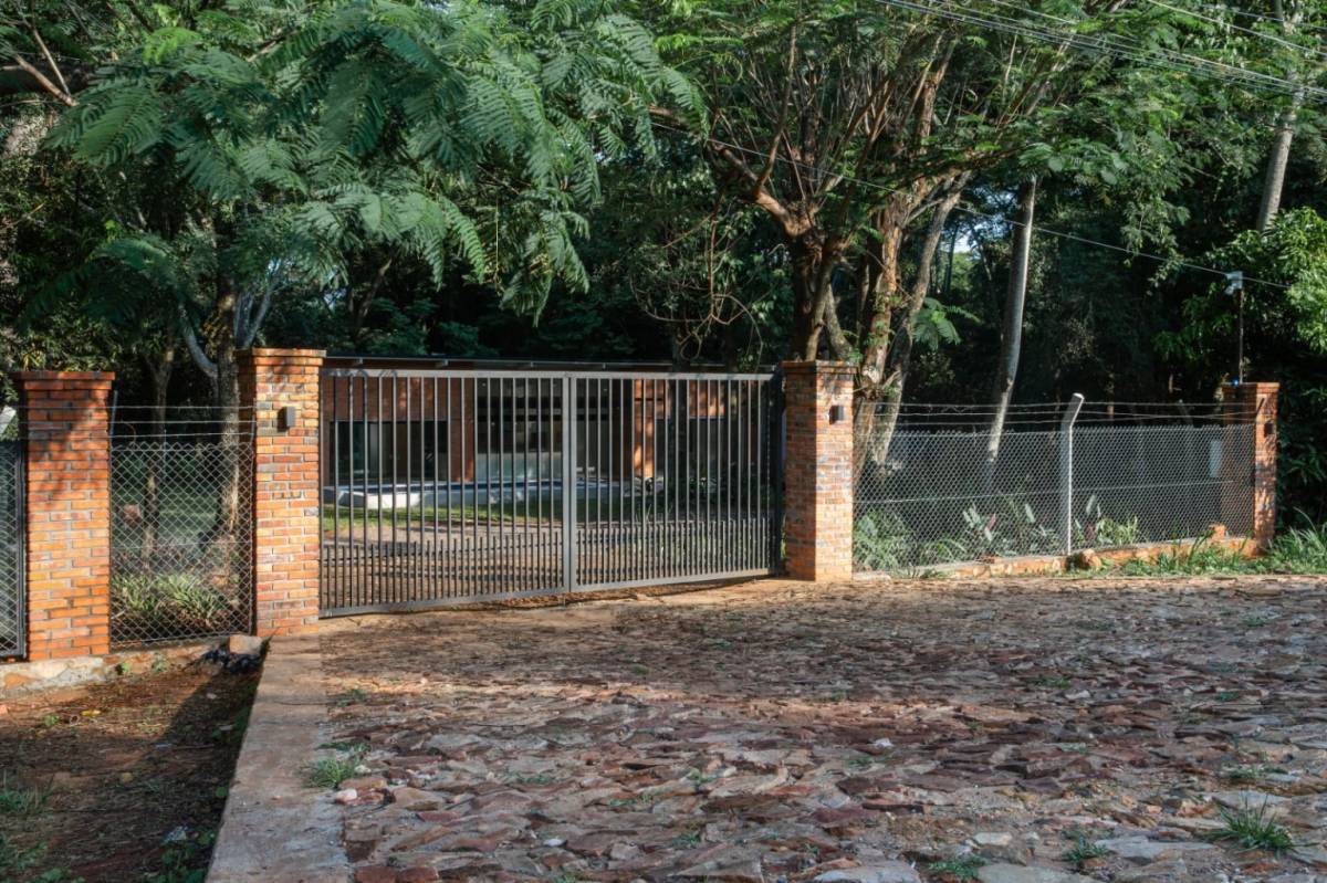 VENDO LUJOSA Y MODERNA RESIDENCIA DE VERANO A ESTRENAR — foto 3