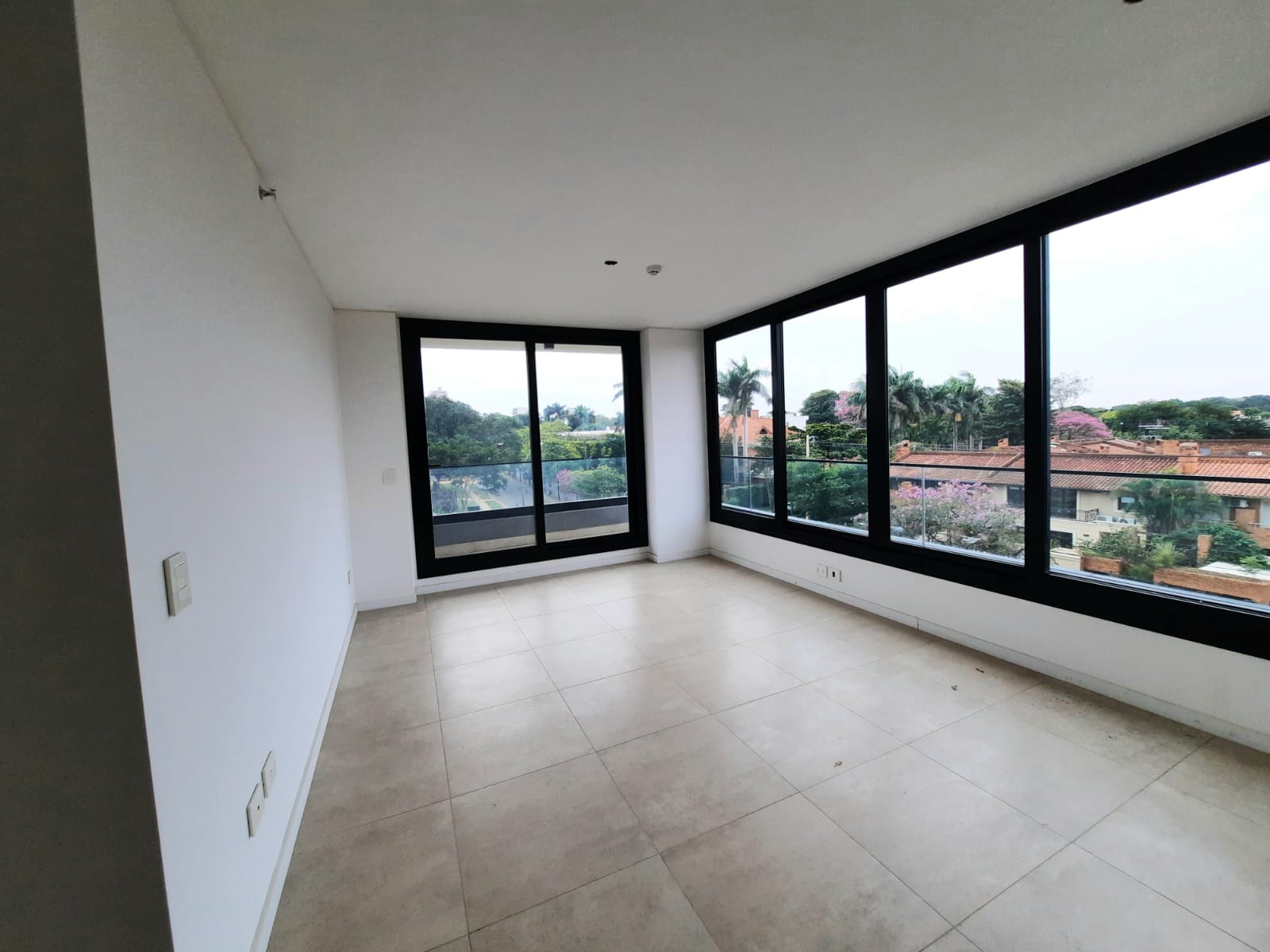 Alquilo Departamento de 2 habitaciones en zona Mburucuya — foto 3