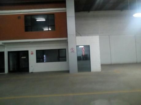Hermoso Y Amplio Galpon En Alquiler Zona