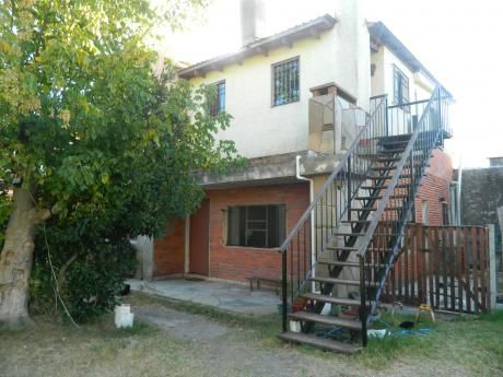 Dos Casas En Un Padrón Barra Carrasco