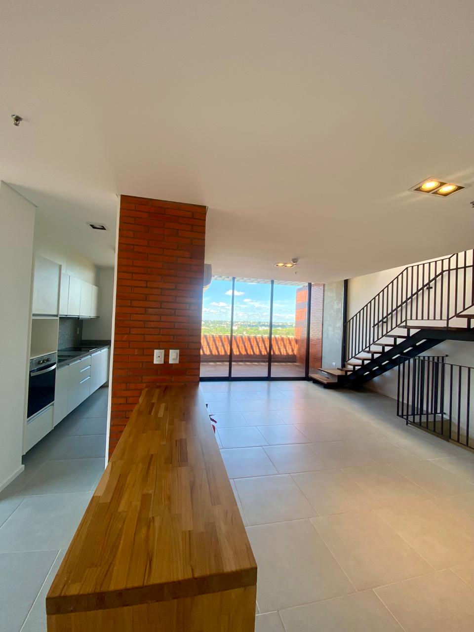 Alquilo Hermoso Penthouse A Estrenar De 3 Niveles — foto 2