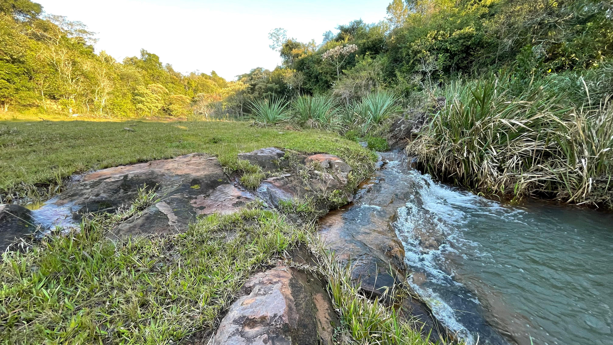 8,1 hectáreas en Acahay con arroyo y hermosas vistas — foto 2