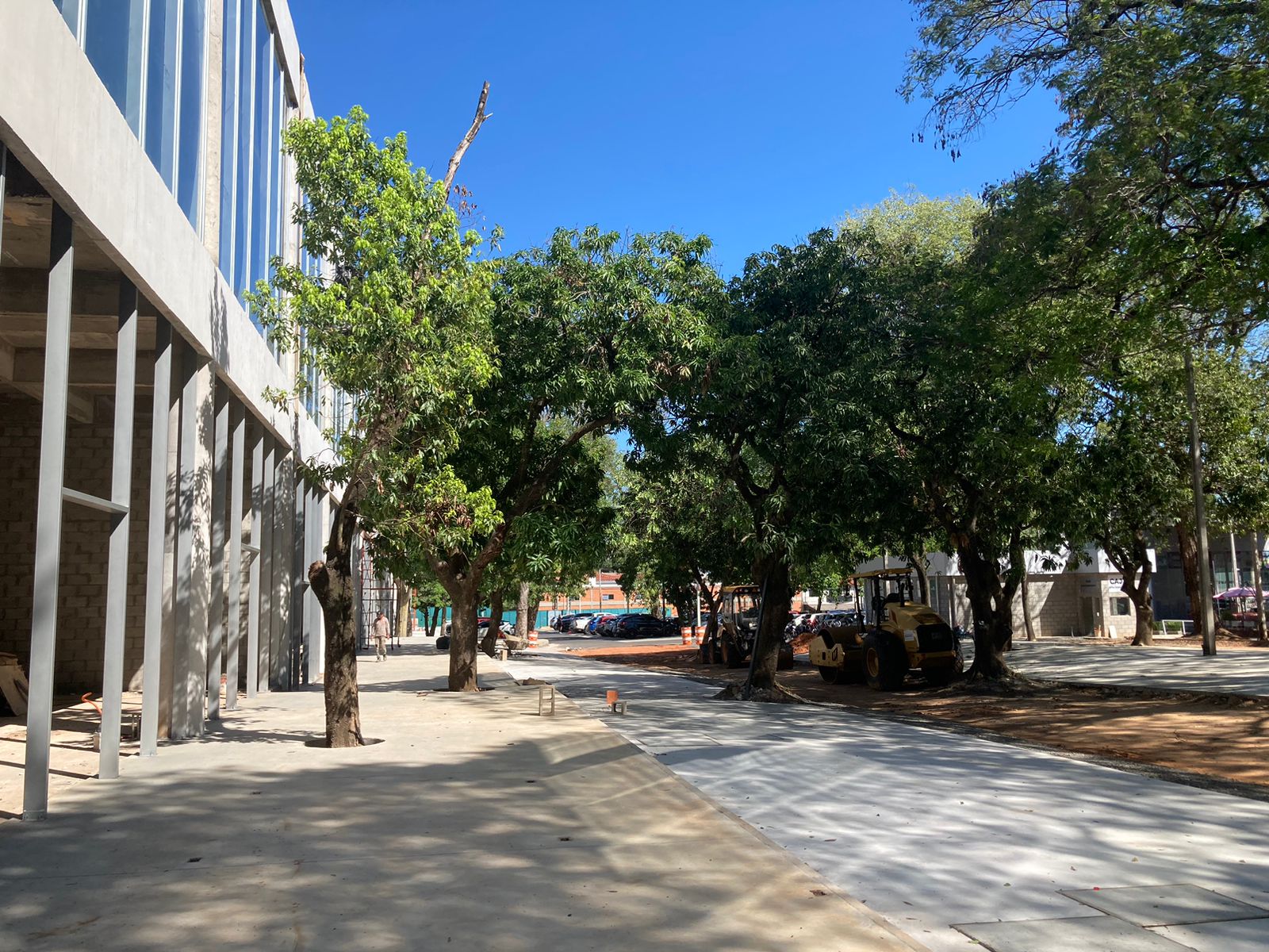 SALON COMERCIAL SOBRE SAN MARTIN — foto 3