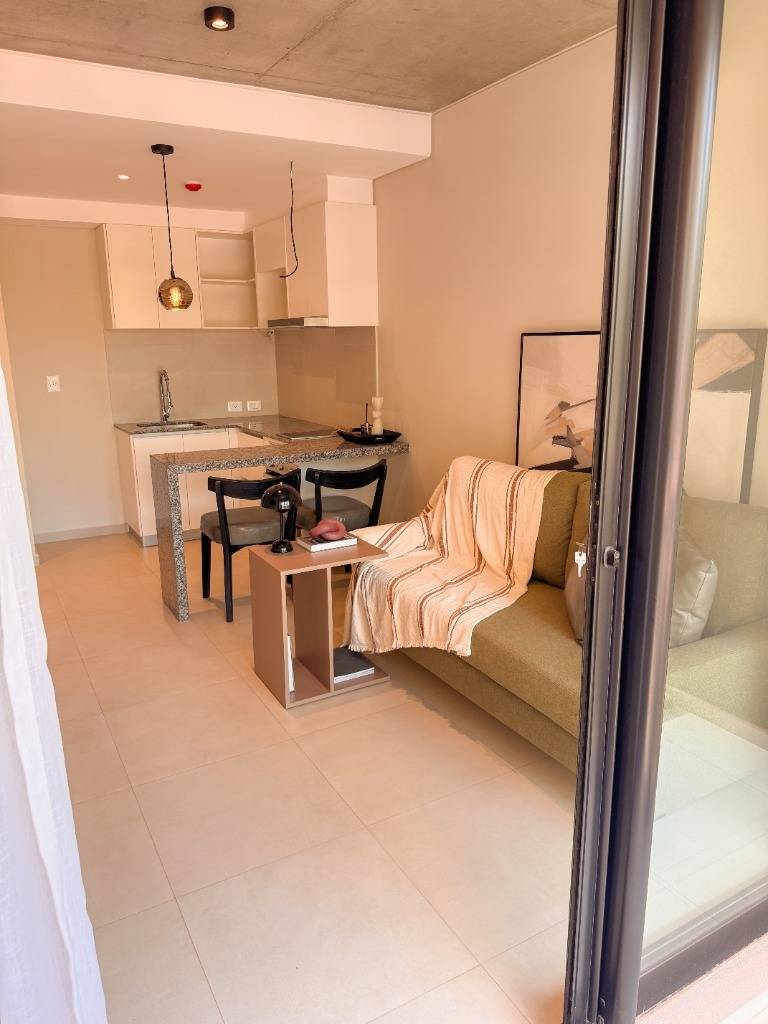 En venta departamento en Luque — foto 3