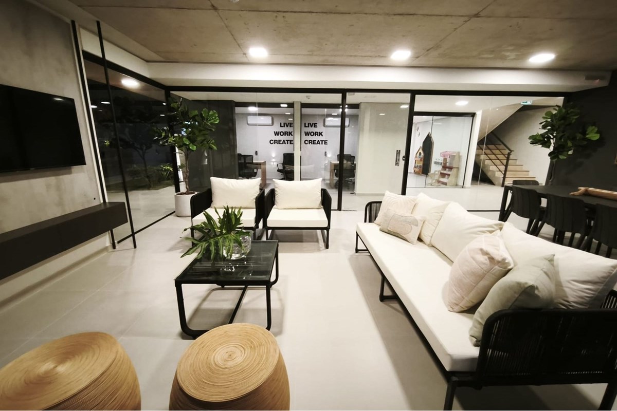 Departamento-Alquiler-Adrian Jara, Luque, Central — foto 2