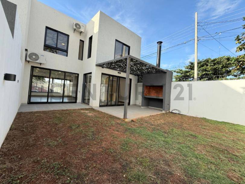 Dúplex en alquiler en Laurelty, Luque — foto 3