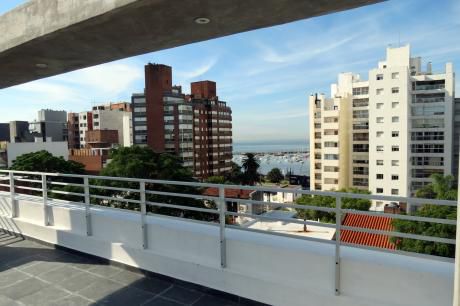 Estrena Puerto Del Buceo, Grau Y Poggio 2 Dorm C/parrillero
