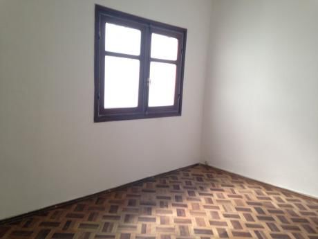 Apartamento De Dos Dormitorios En Pocitos