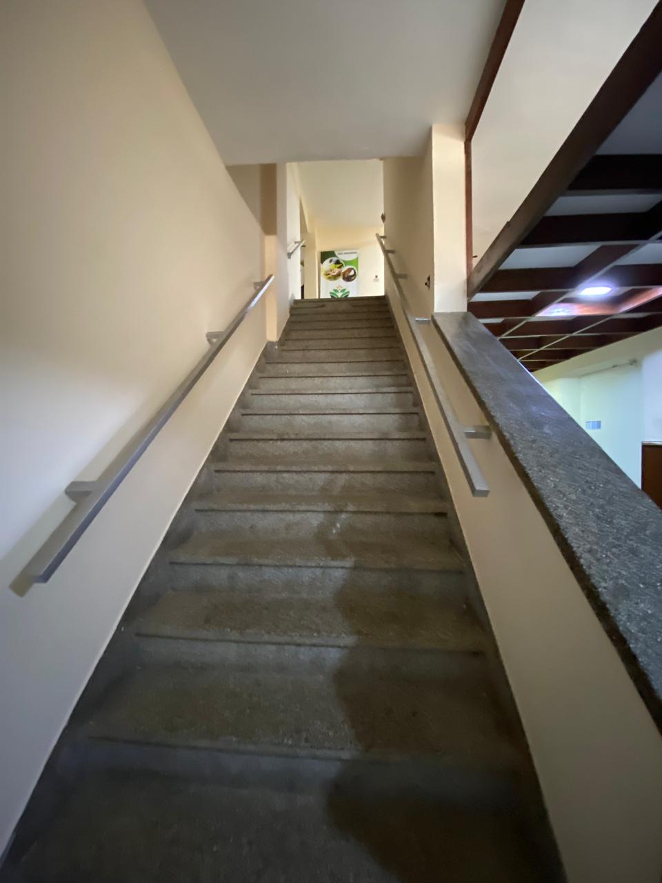 Vendo edificio de 7 pisos en el centro de Ciudad del Este (zona Rotonda Oasis) — foto 2