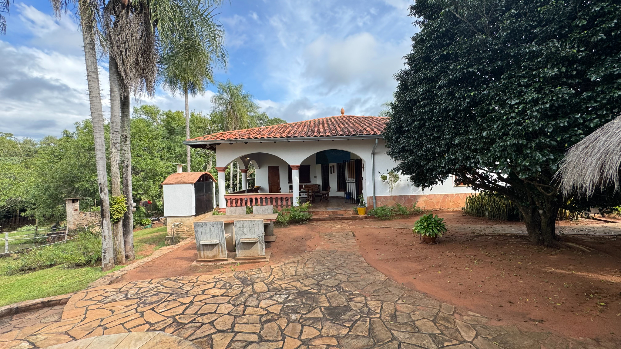 HERMOSA QUINTA EN VENTA - Casa Quinta Amoblada en Caacupé — foto 3