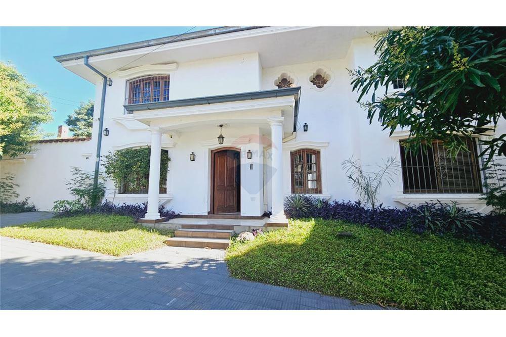 Casa en alquiler en Mburucuyá