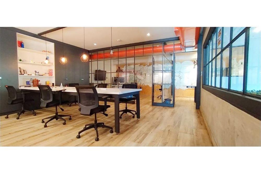 ALQUILO SALON COMERCIAL SOBRE AV. MARISCAL LOPEZ — foto 2