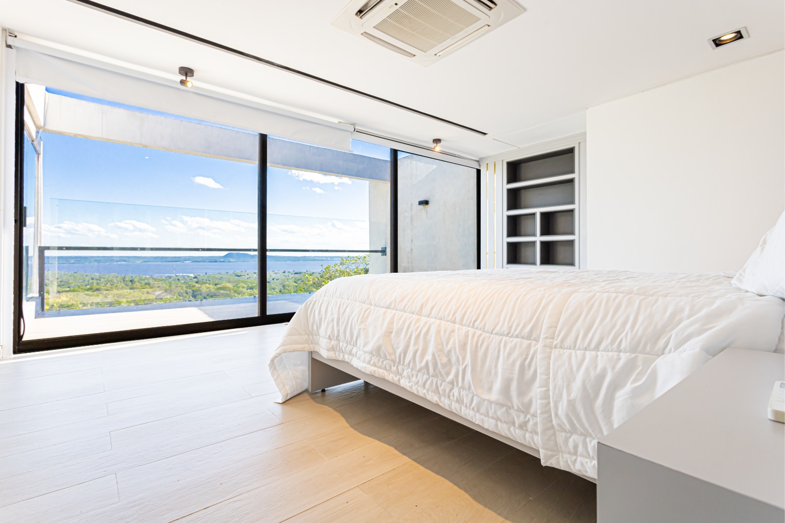 RESIDENCIA EN VENTA EN SAN VERNARDINO — foto 2