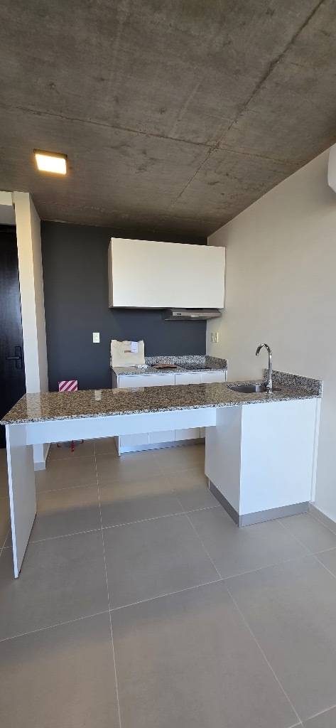 ALQUILO DEPARTAMENTO EN SAN LORENZO DE 1 HABITACION — foto 3