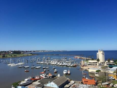 Apartamento Con Amenities En Rambla De Pocitos Y Buceo.
