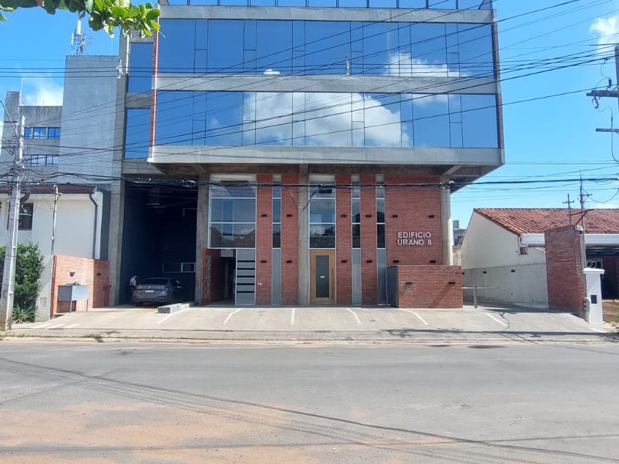 AMPLIA OFICINA EN ALQUILER — foto 3