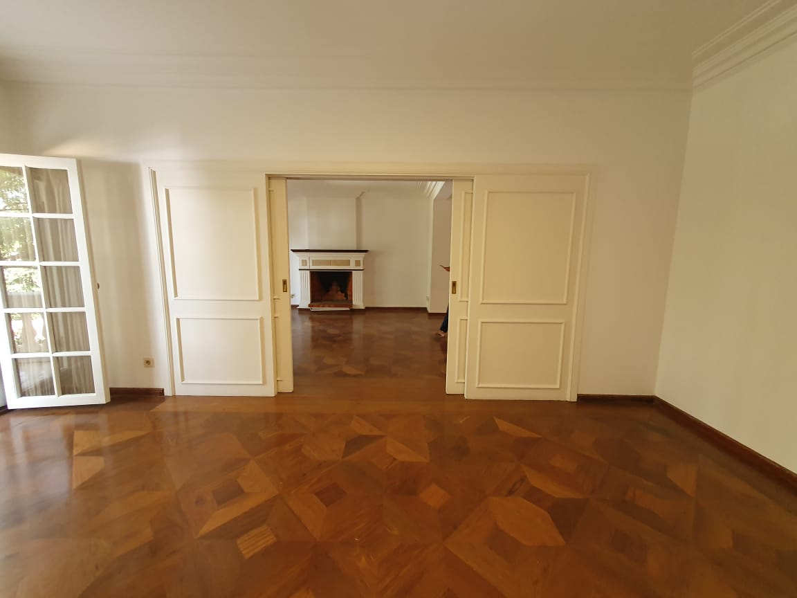 En Alquiler.  Barrio Manora.  Amplio y Elegante Departamento — foto 2