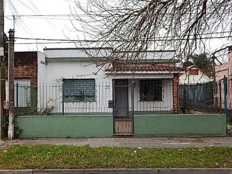 Buena Casa En Pleno Corazòn De Sayago