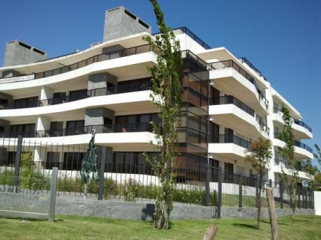 Monoambiente Sobre Av. De Las Americas