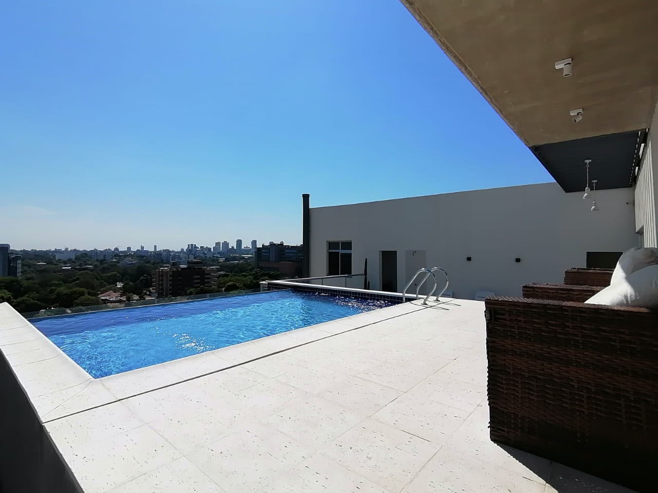 EN VENTA DEPTO DE DOS DORMITORIOS - VILLAMORRA — foto 3