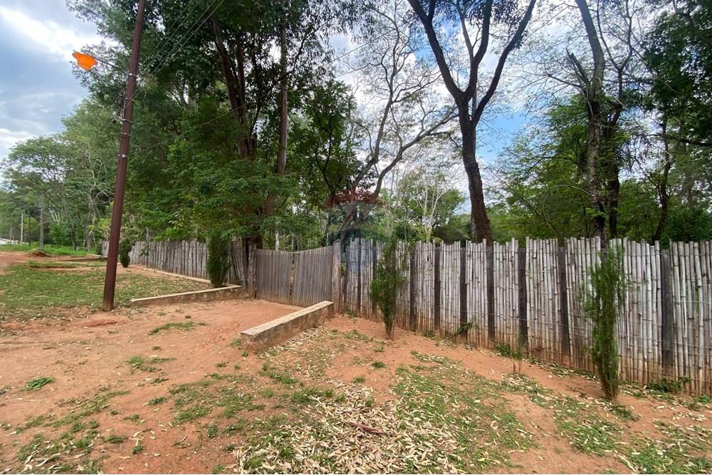 Terreno de 4.238 m2 en San Bernardino - Zona Anfiteatro con Casa a Estrenar — foto 2