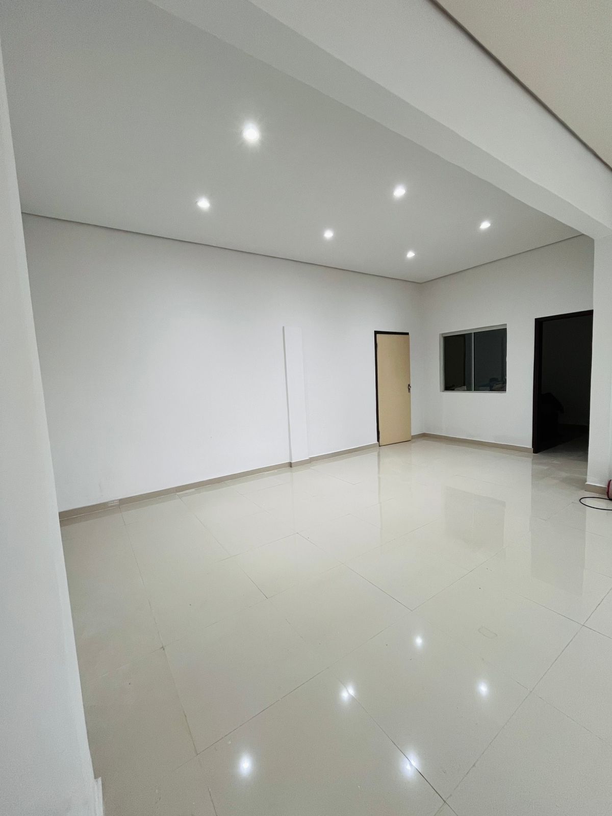 Local Comercial de 120m2 - LUQUE — foto 3