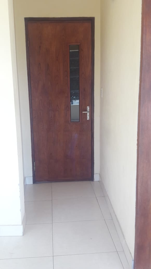 Alquilo Depa Amueblado zona Mariano Roque Alonso — foto 2