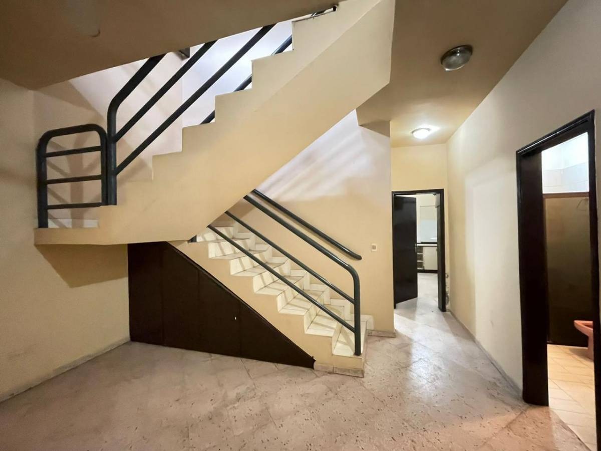 EN VENTA AMPLIA CASA EN VILLA ADELA LUQUE — foto 3