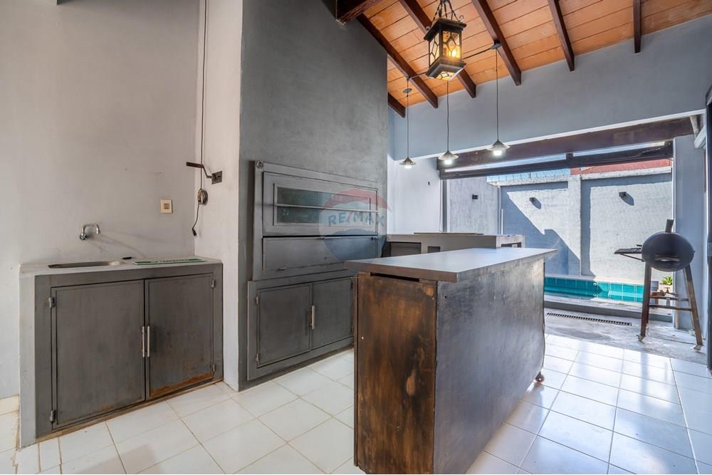 HERMOSO DUPLEX EN BARRIO MBURUCUYA — foto 3