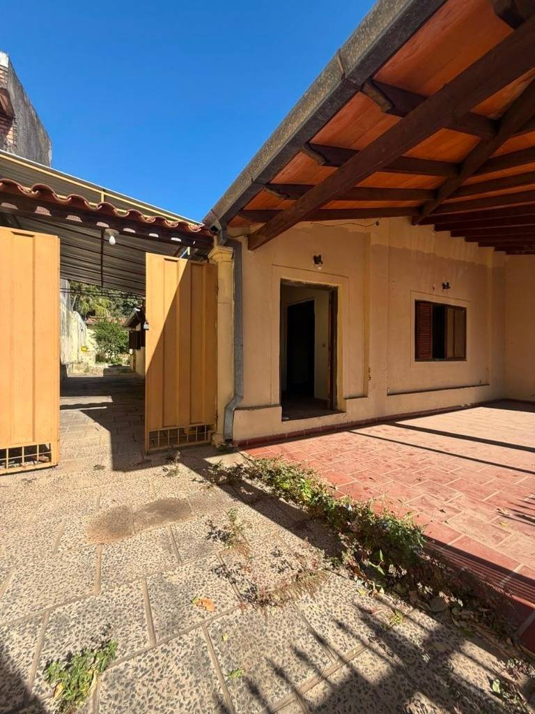 Terreno 340 m² frente Colegio Francés | Barrio Jara — foto 2