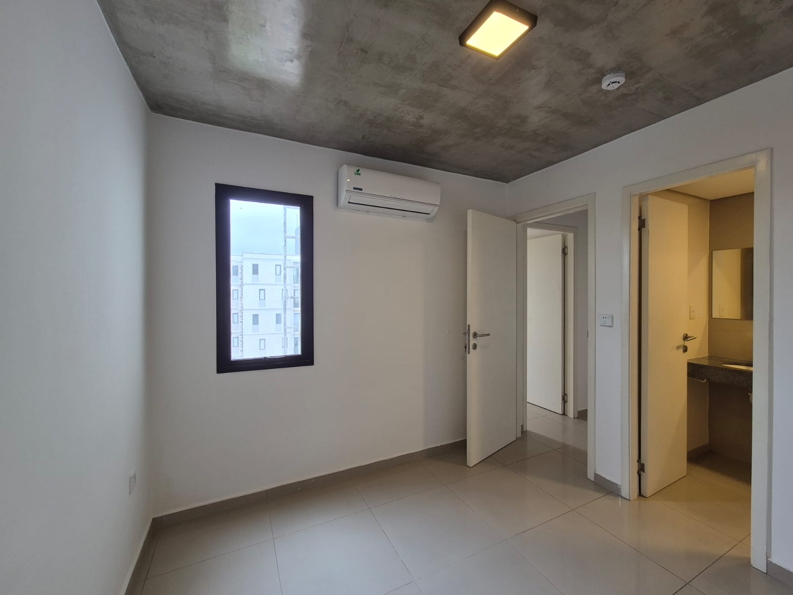 DEPARTAMENTO DE 2 HAB+COCHERA — foto 2