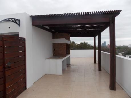 Estrene Ph De Altos Con Cochera Y Barbacoa
