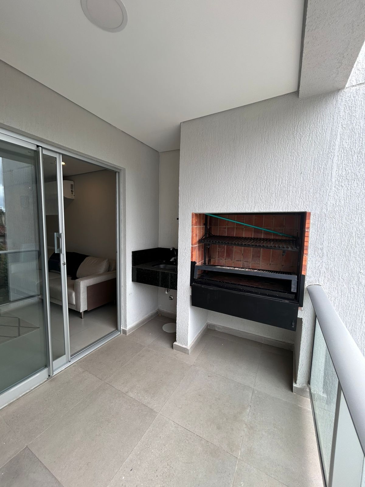 En alquiler departamento amoblado 2 dormitorio en Los Laureles - Asunción — foto 3