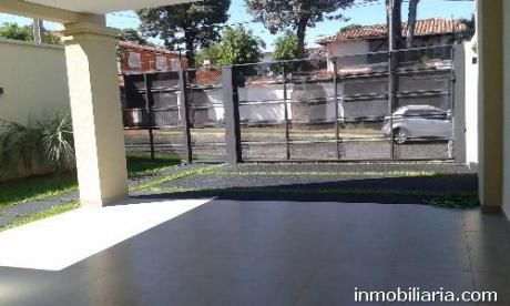 Venta De Casa En Barrio Herrera