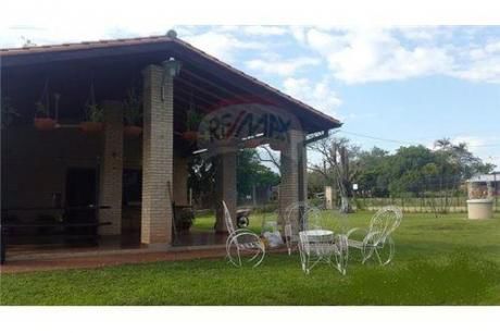 Casa Quinta En Aregua !!