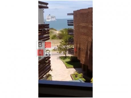 Hermoso Apartamento Sobre Rambla En Playa Mansa