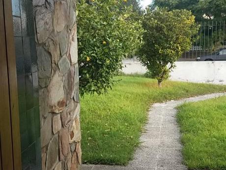 Vendo Buena Casa De Dos Dormitorios