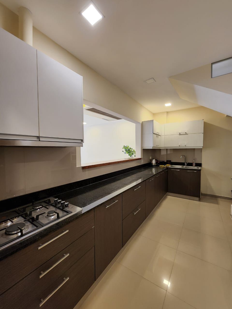 Alquilo Hermoso y Amplio Duplex Amoblado. — foto 3