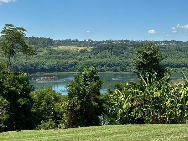 TERRENO EN VENTA, CON VISTA AL RÍO — foto 2