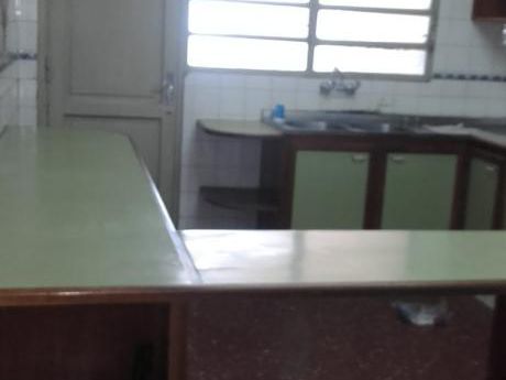 Vendo Casa Dos Plantas Bo. Gral. B. Caballero