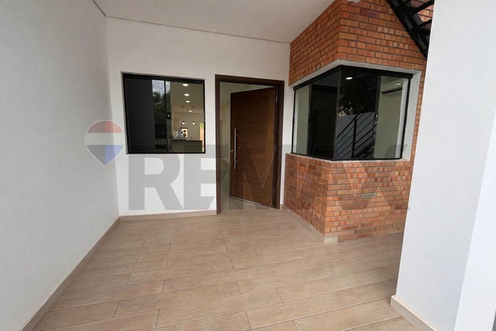 Departamento - Alquiler - Luque, Paraguay — foto 3