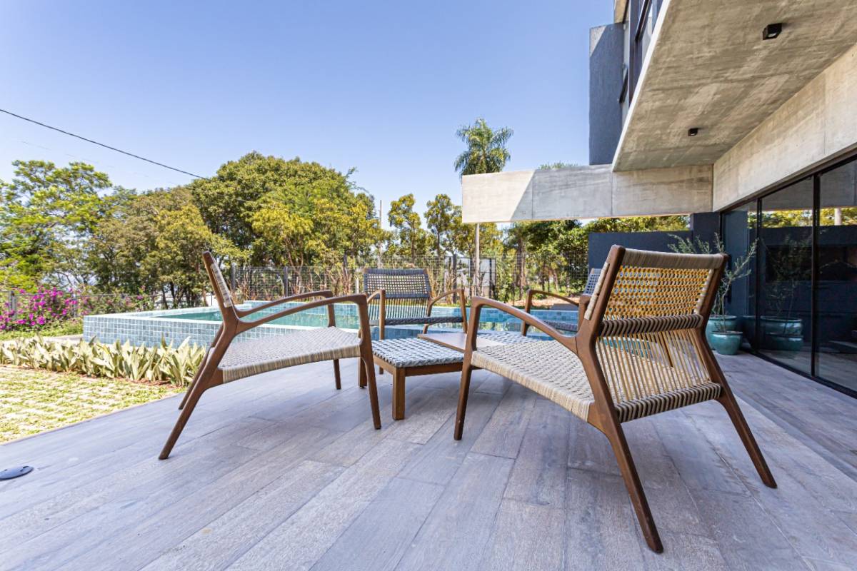 EN VENTA RESIDENCIA CON VISTA AL LAGO EN LA SUIZA - SAN BERNARDINO — foto 2