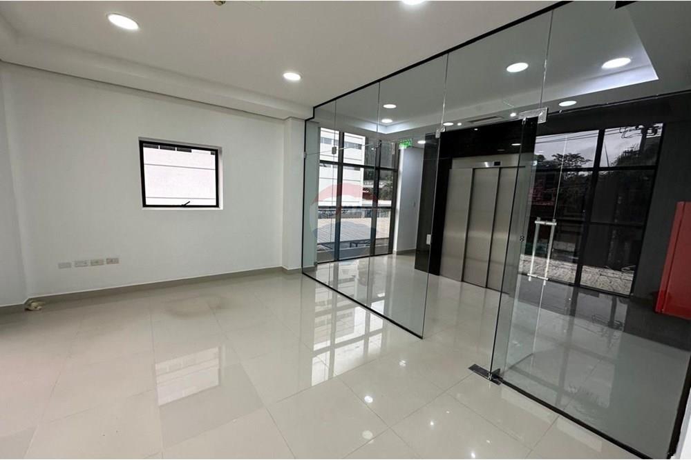 Alquilo Oficina Corporativa en el edificio Royal, Asunción Las Lomas — foto 3