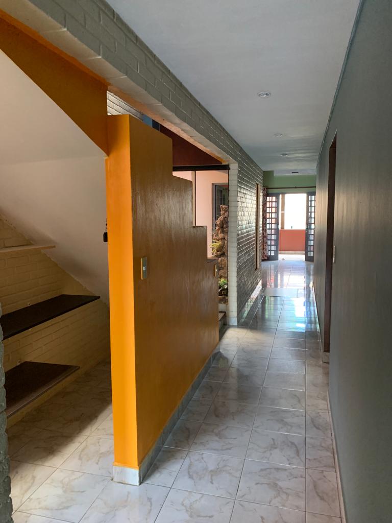 ALQUILO HERMOSA Y AMPLIA CASA A PASOS DEL MERCADO 4 — foto 2