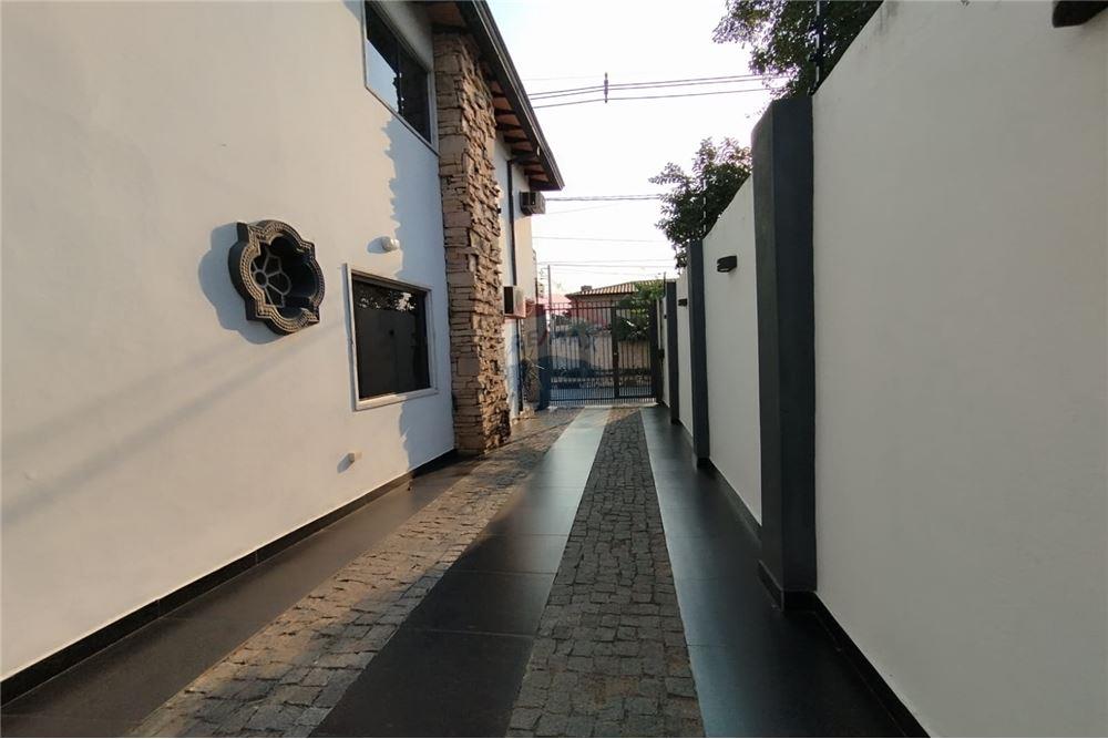 Casa - Venta - Fernando De La Mora, Paraguay — foto 2
