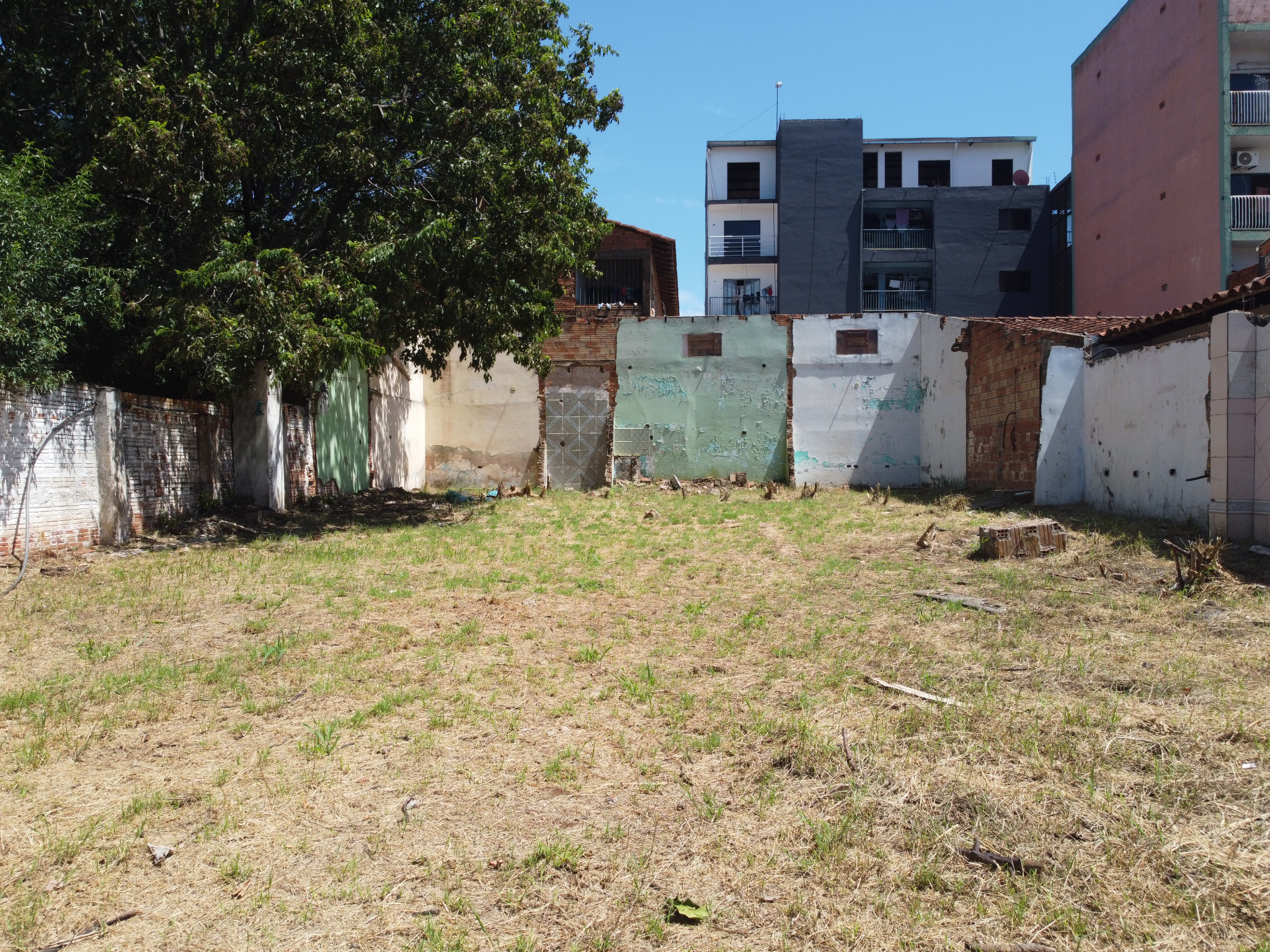 ¡Gran Oportunidad! Terreno Estratégico en Venta en Ciudad del Este KM 6 1/2 — foto 3