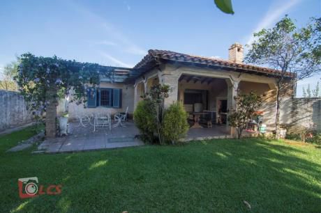 Casa En San Bernardino, Urbanización Puerta Del Lago